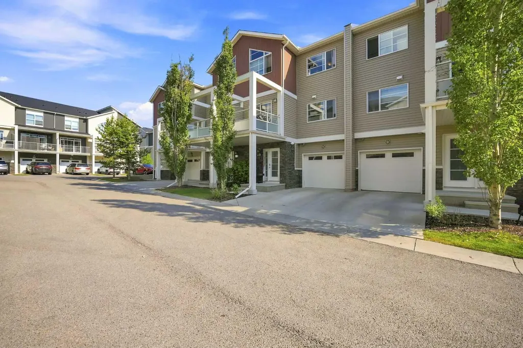 308 Redstone View NE Calgary AB T3N 0M9