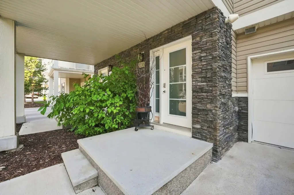 308 Redstone View NE Calgary AB T3N 0M9