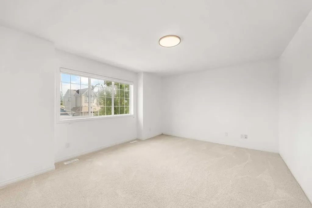 193 Hidden Creek Road NW Calgary AB T3A 6L7