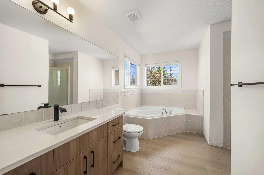 193 Hidden Creek Road NW Calgary AB T3A 6L7