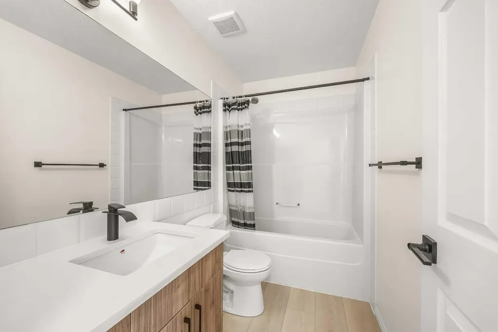 193 Hidden Creek Road NW Calgary AB T3A 6L7