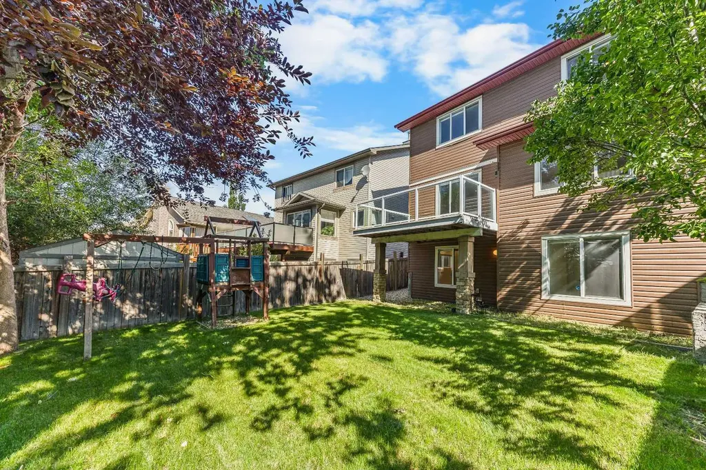 193 Hidden Creek Road NW Calgary AB T3A 6L7