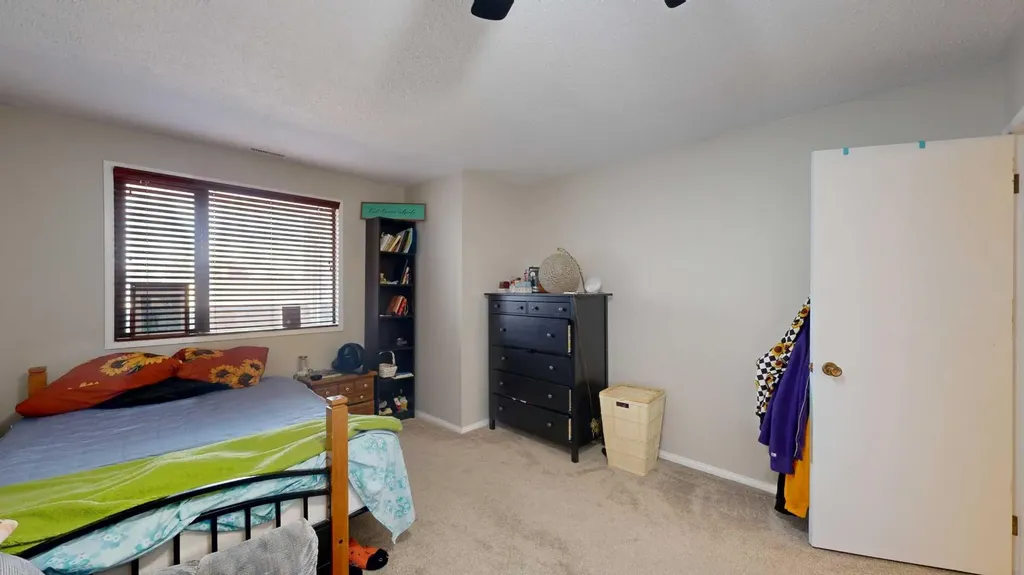 4814A 49 Street Stettler AB T0C2L2