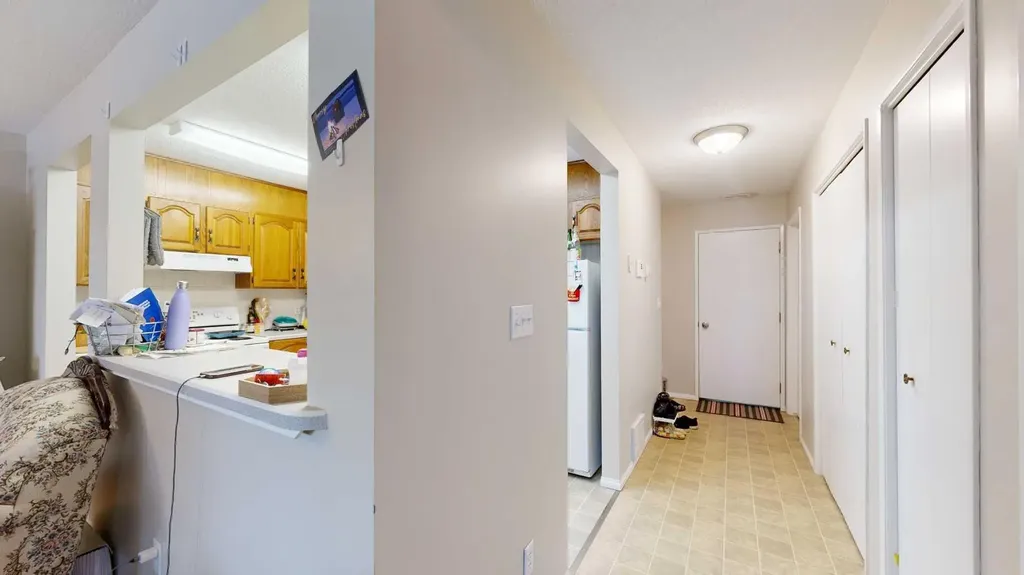 4814A 49 Street Stettler AB T0C2L2