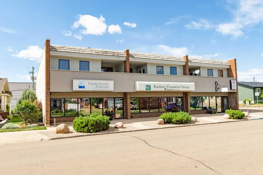 4814A 49 Street Stettler AB T0C2L2