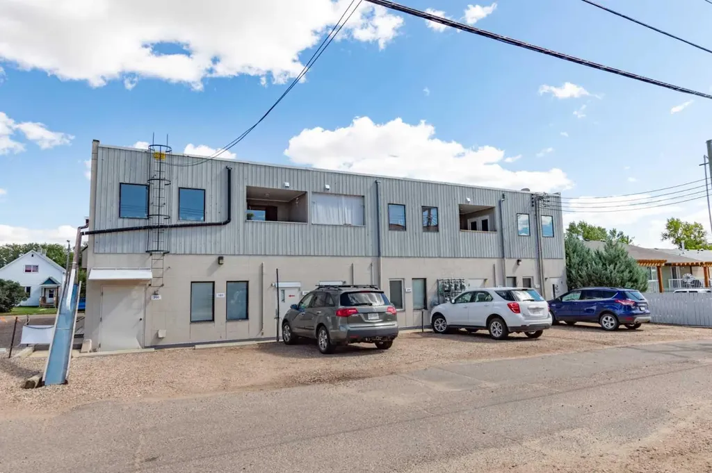 4814A 49 Street Stettler AB T0C2L2