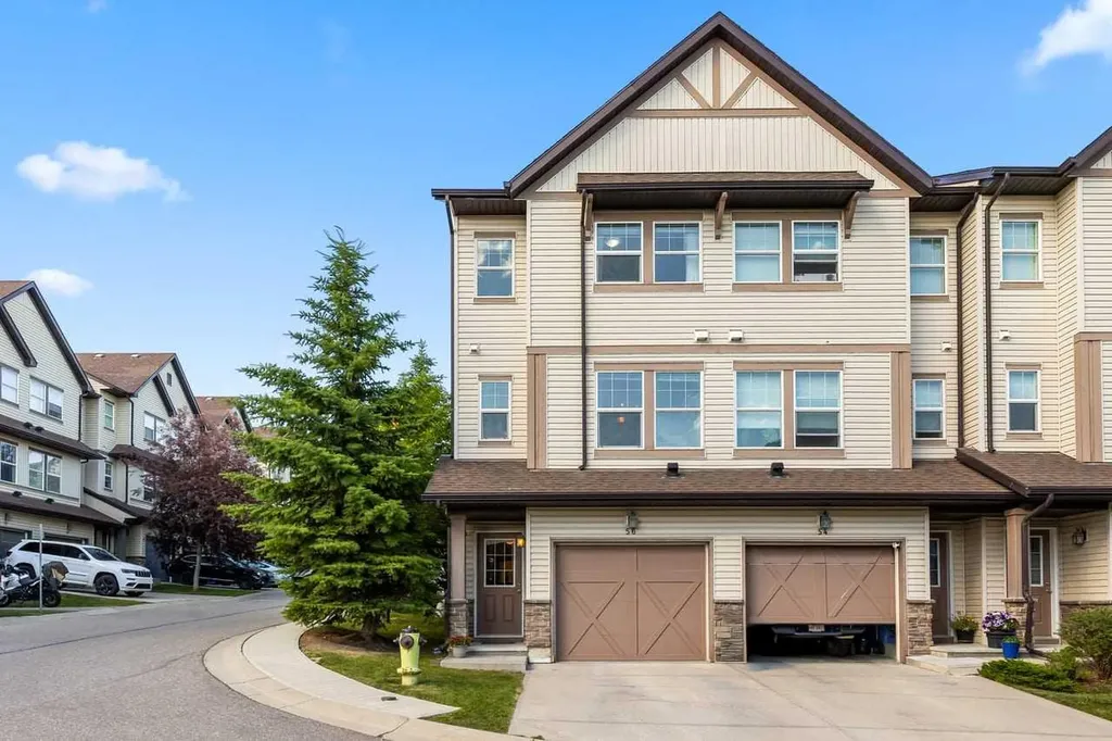28 Heritage Drive Cochrane AB T4C0J9