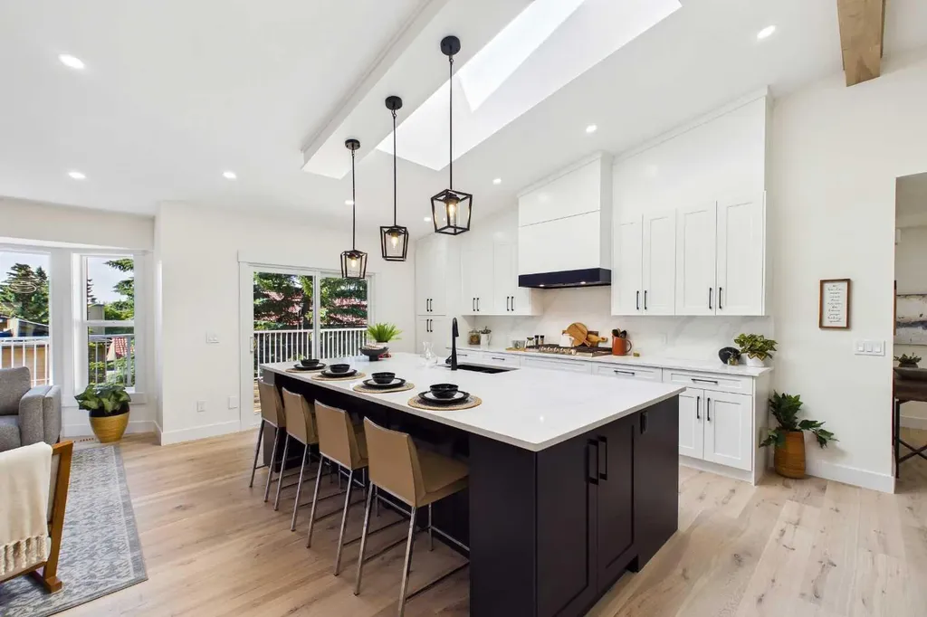 16 Edcath Mews NW Calgary AB T3A3S7