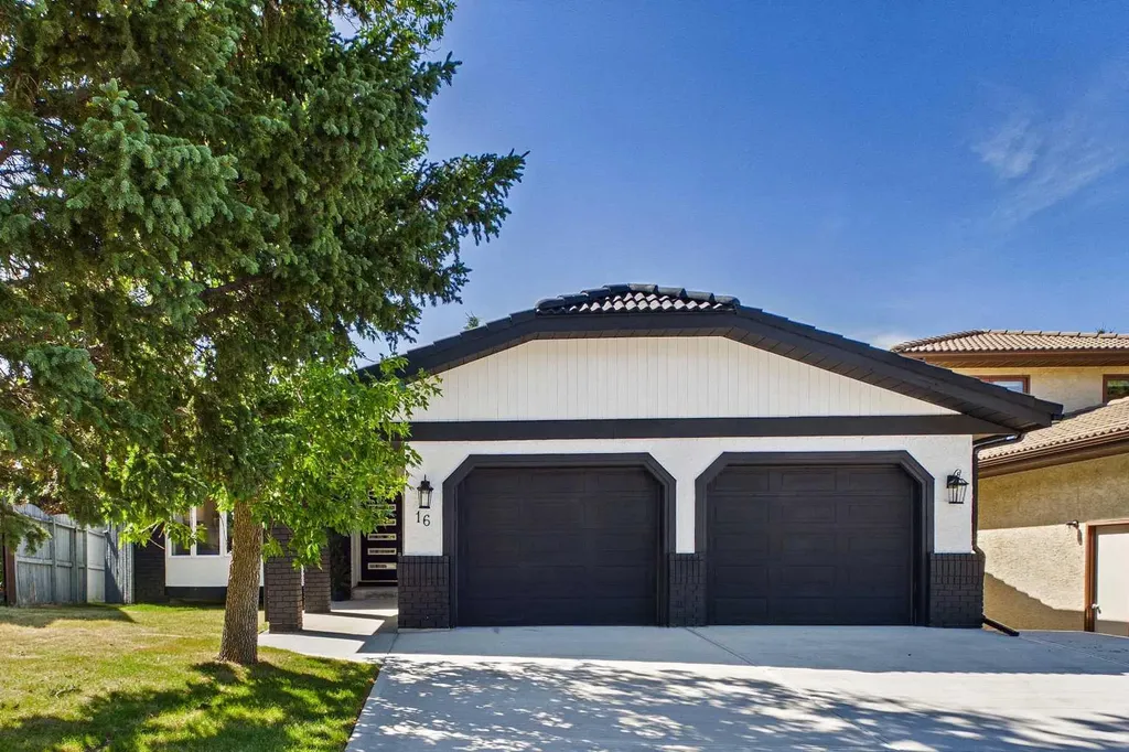 16 Edcath Mews NW Calgary AB T3A3S7