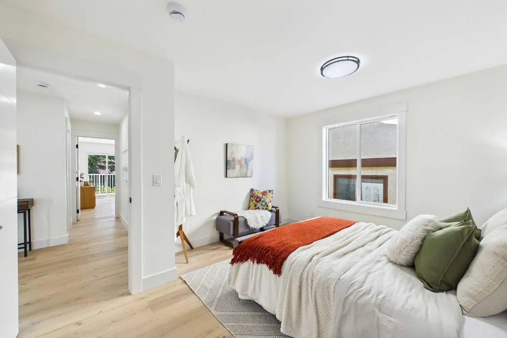 16 Edcath Mews NW Calgary AB T3A3S7