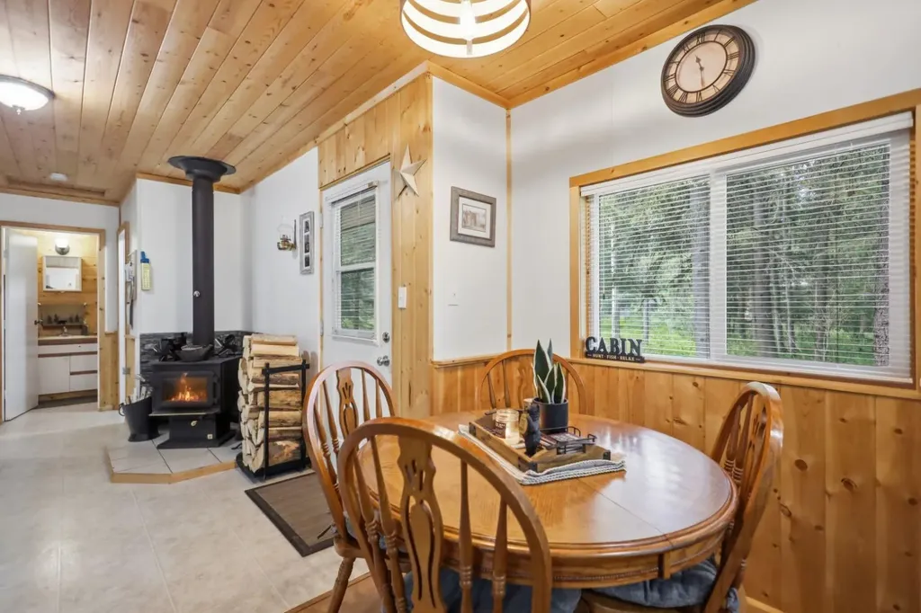 73014 Highway 591 Caroline AB T0M 0M0