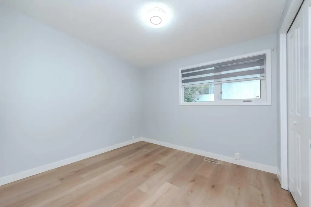 5655 Dalhousie Drive NW Calgary AB T3A 1Y5