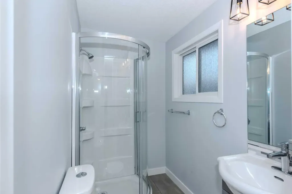5655 Dalhousie Drive NW Calgary AB T3A 1Y5
