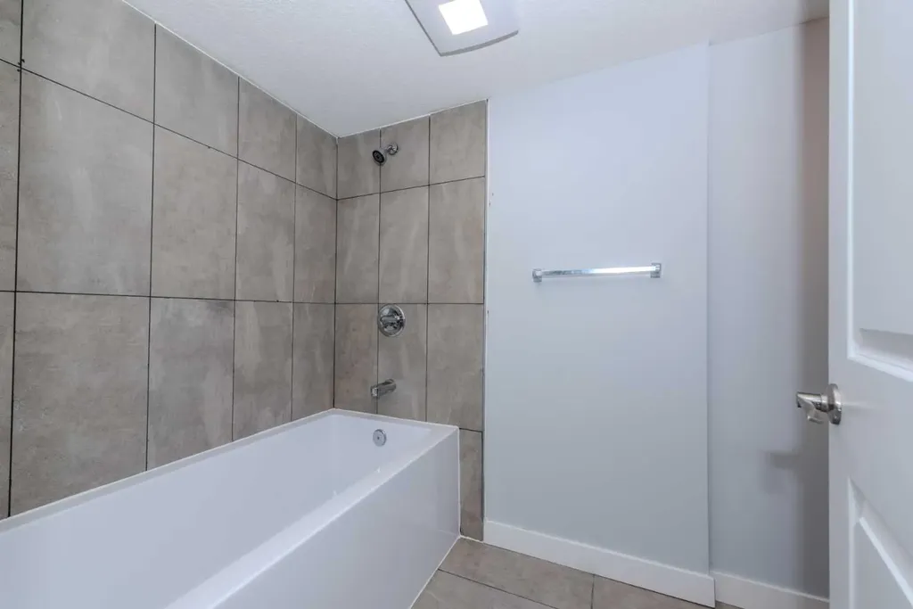 5655 Dalhousie Drive NW Calgary AB T3A 1Y5