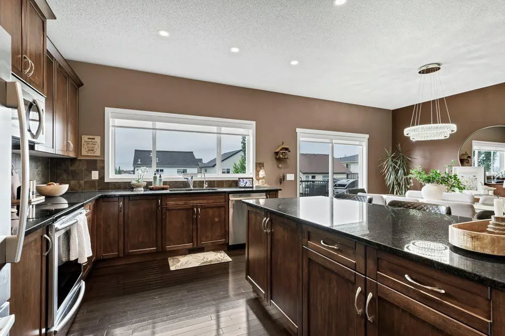 2371 Reunion Street NW Airdrie AB T4B 0M6
