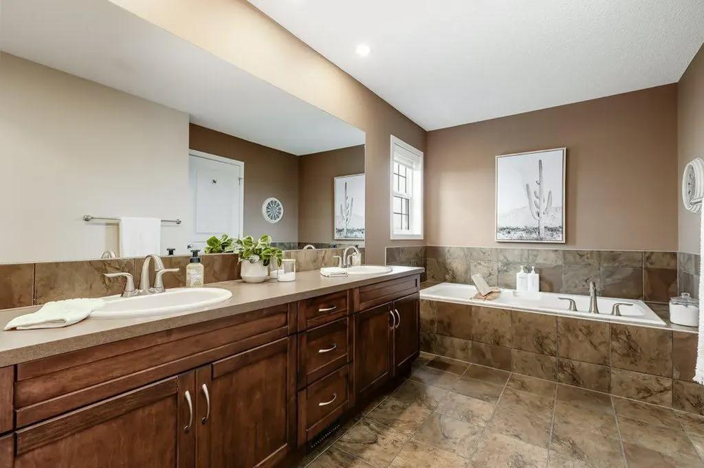 2371 Reunion Street NW Airdrie AB T4B 0M6
