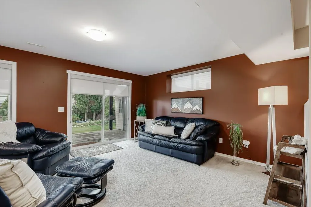 2371 Reunion Street NW Airdrie AB T4B 0M6