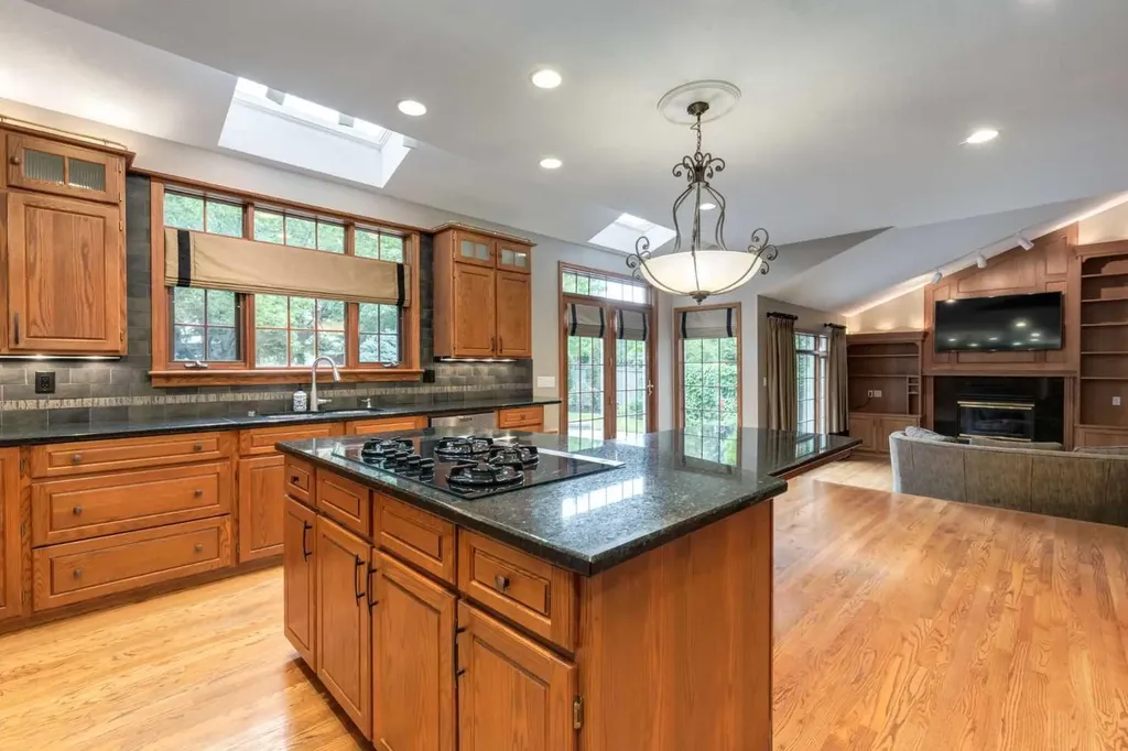 5720 Buckboard Road NW Calgary AB T3A 4R3
