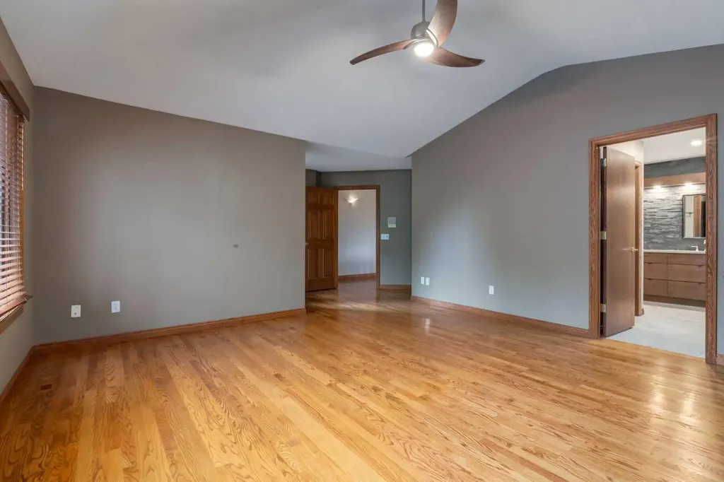 5720 Buckboard Road NW Calgary AB T3A 4R3