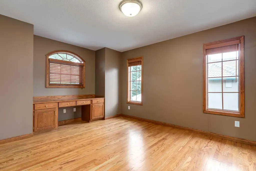 5720 Buckboard Road NW Calgary AB T3A 4R3