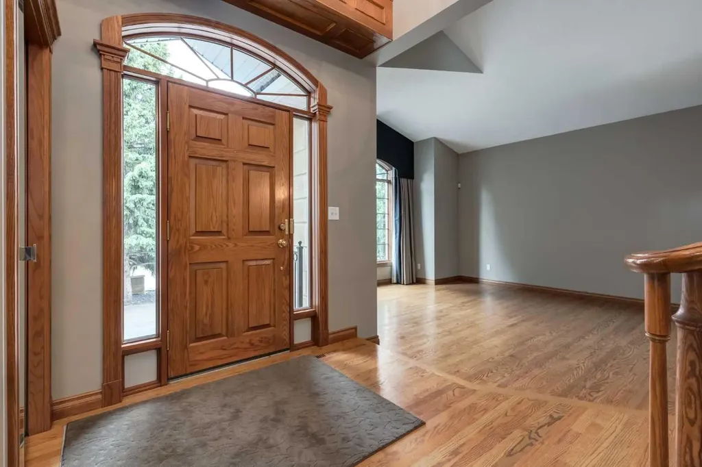 5720 Buckboard Road NW Calgary AB T3A 4R3