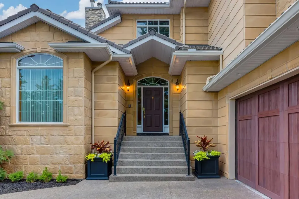 5720 Buckboard Road NW Calgary AB T3A 4R3