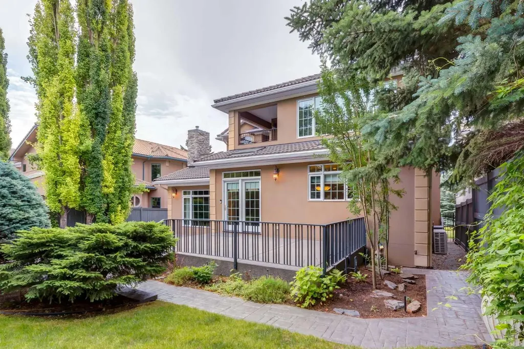 5720 Buckboard Road NW Calgary AB T3A 4R3