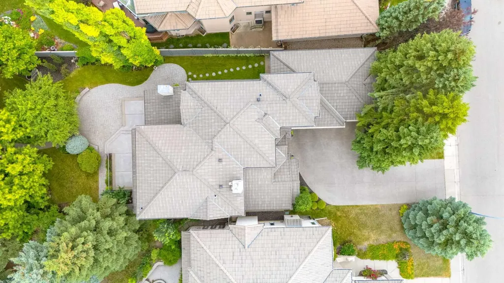 5720 Buckboard Road NW Calgary AB T3A 4R3