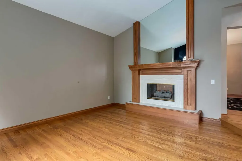 5720 Buckboard Road NW Calgary AB T3A 4R3