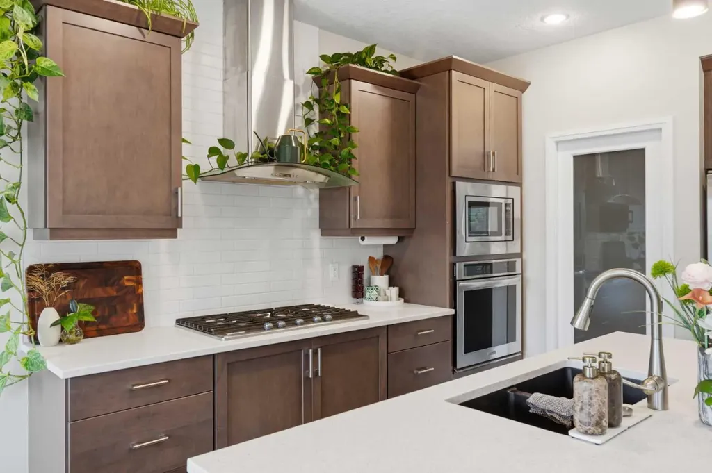 26 Evansfield Park NW Calgary AB T3P 0B1