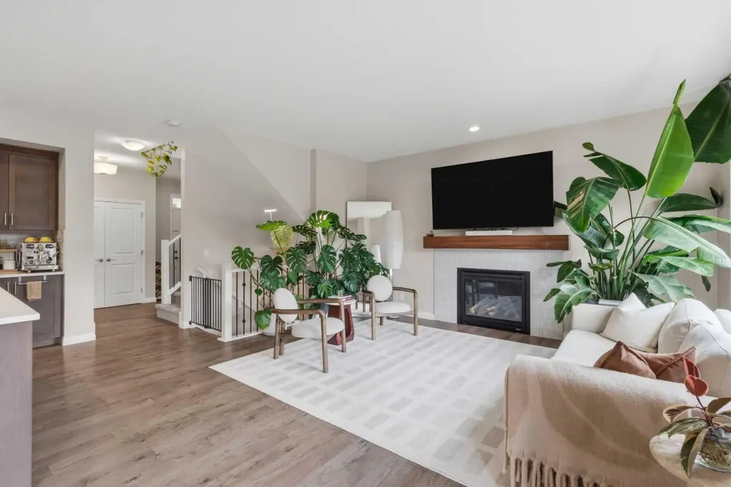 26 Evansfield Park NW Calgary AB T3P 0B1