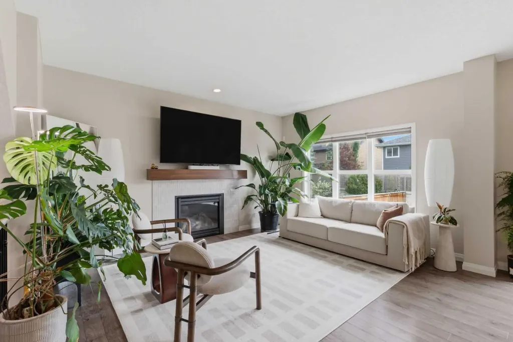 26 Evansfield Park NW Calgary AB T3P 0B1
