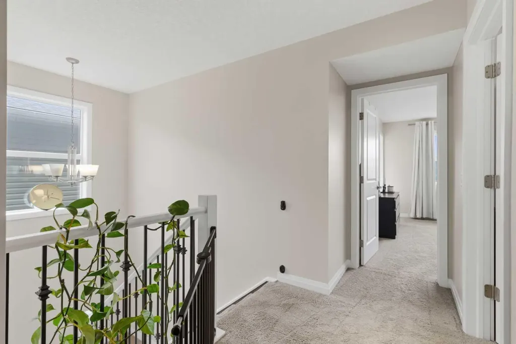 26 Evansfield Park NW Calgary AB T3P 0B1
