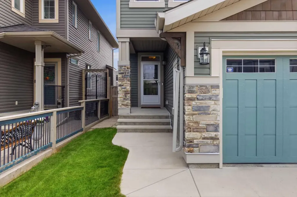 26 Evansfield Park NW Calgary AB T3P 0B1