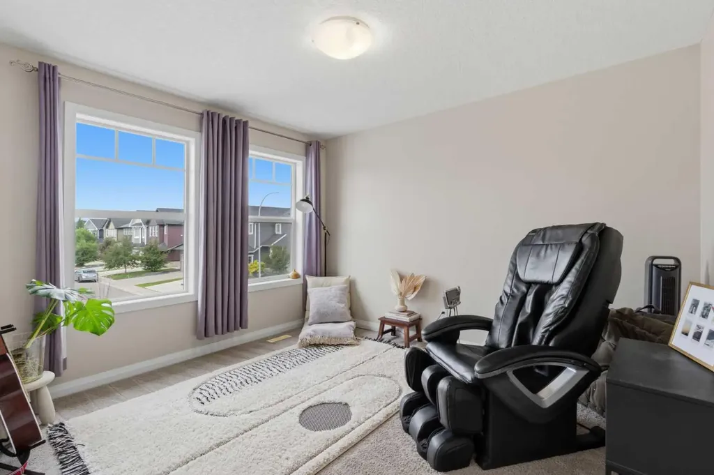 26 Evansfield Park NW Calgary AB T3P 0B1