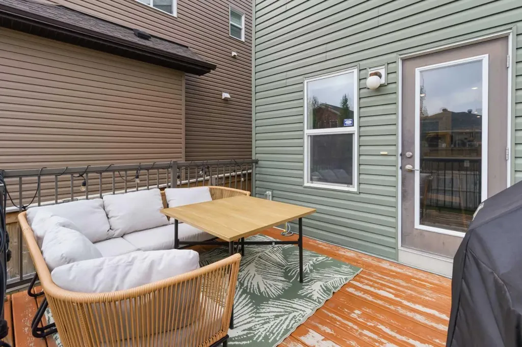 26 Evansfield Park NW Calgary AB T3P 0B1