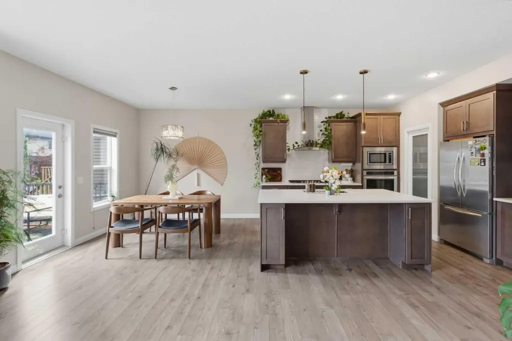 26 Evansfield Park NW Calgary AB T3P 0B1
