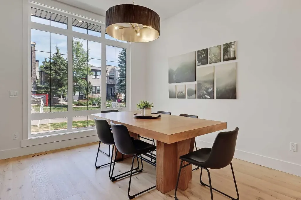 1009 18 Avenue NW Calgary AB T2M 0V8