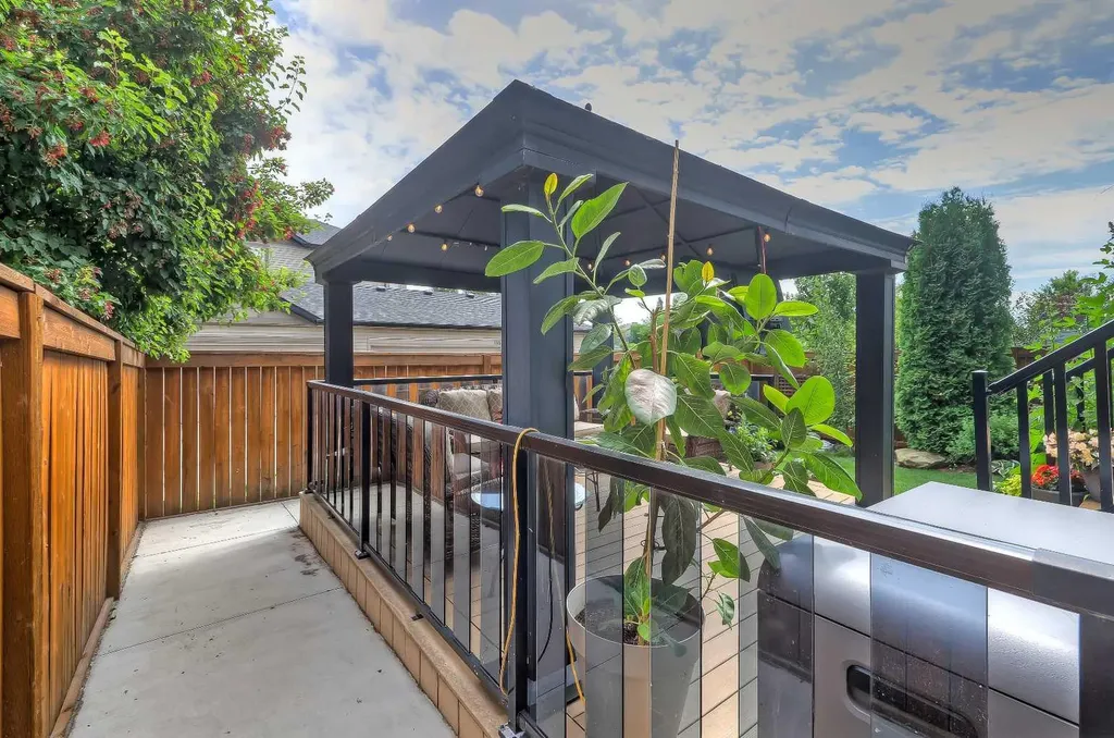 191 Chaparral Valley Terrace SE Calgary AB T2X 0L9