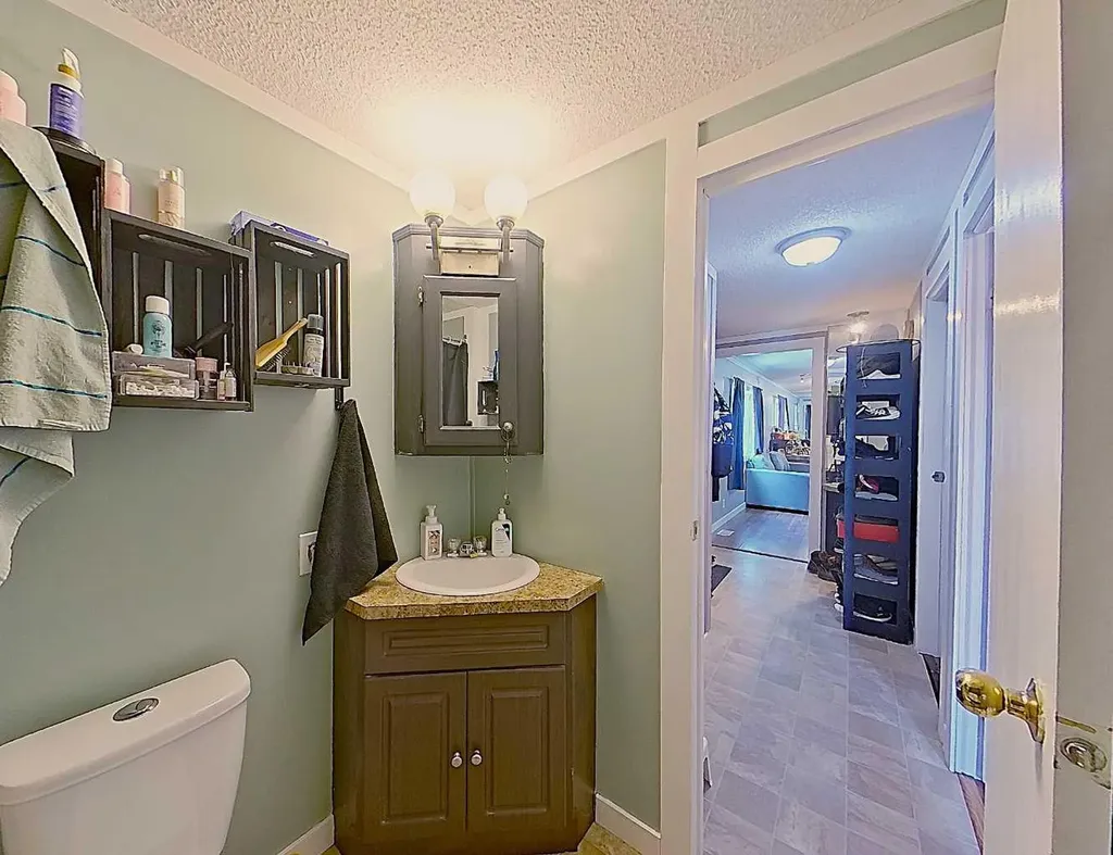 812 6 Avenue SW Slave Lake AB T0G 2A4