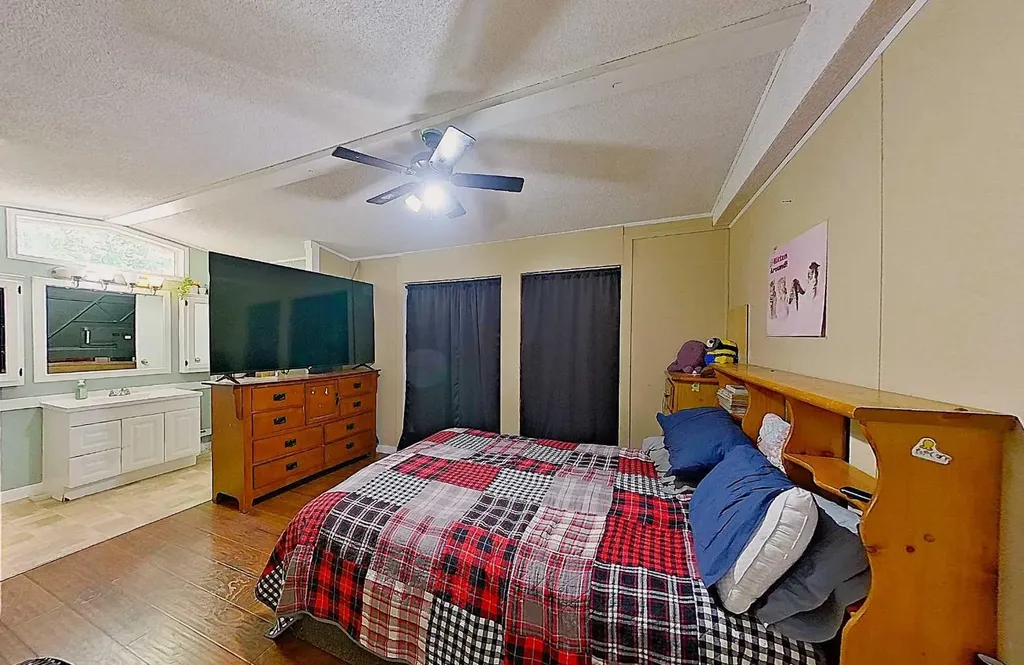 812 6 Avenue SW Slave Lake AB T0G 2A4