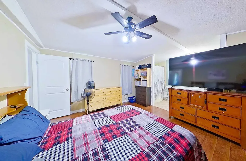 812 6 Avenue SW Slave Lake AB T0G 2A4