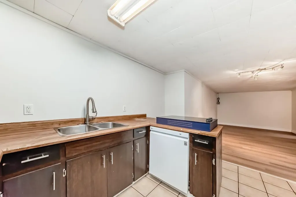404 Acacia Drive SE Airdrie AB T4B 1G1