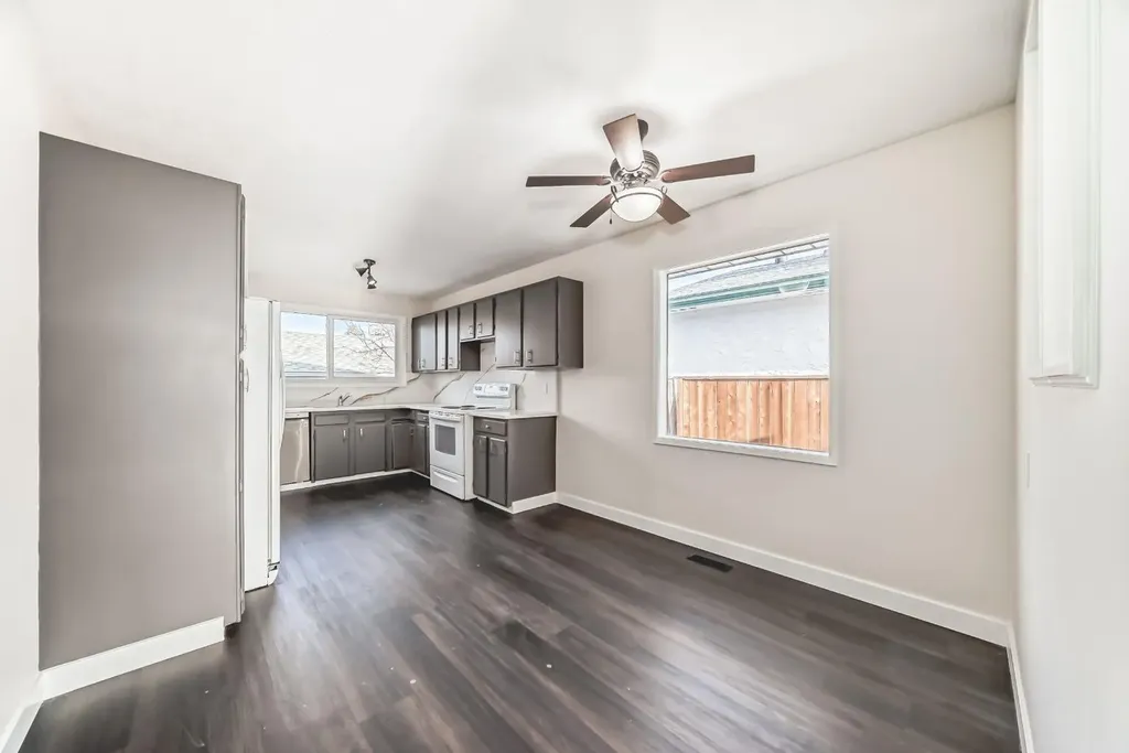 404 Acacia Drive SE Airdrie AB T4B 1G1