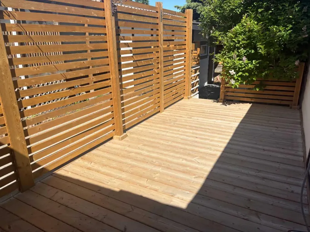 3223 83 Street NW Calgary AB T3B 5P2