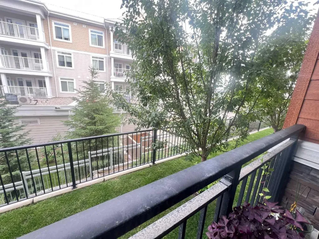 3727 Sage Hill Drive NW Calgary AB T3R 1T7