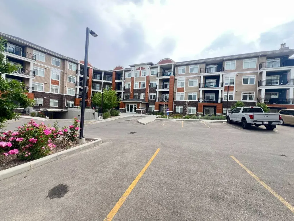 3727 Sage Hill Drive NW Calgary AB T3R 1T7