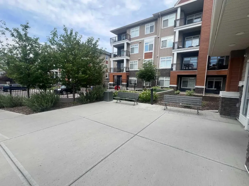 3727 Sage Hill Drive NW Calgary AB T3R 1T7