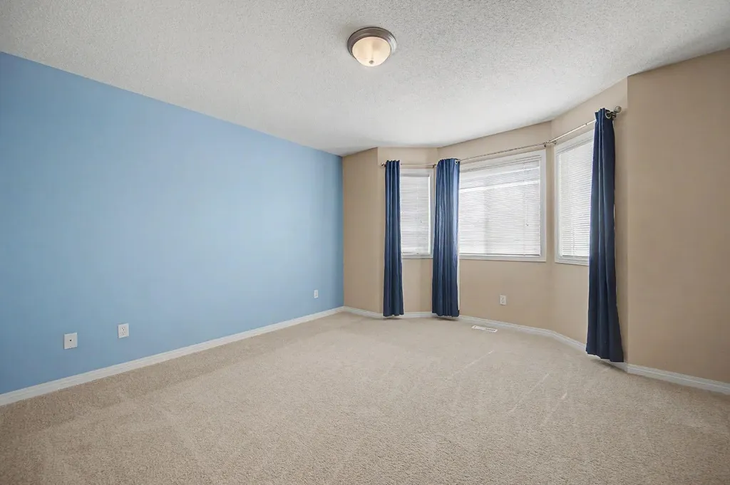 65 Royal Birch Villas NW Calgary AB T3G 5V2