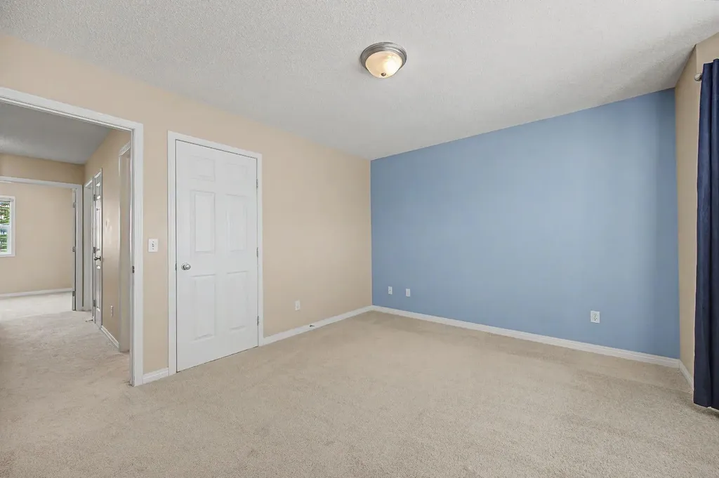 65 Royal Birch Villas NW Calgary AB T3G 5V2